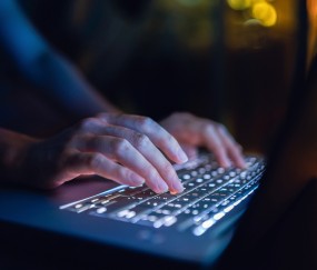 关于Coinbase突遭安全漏洞，流失高达48万美元的信息
